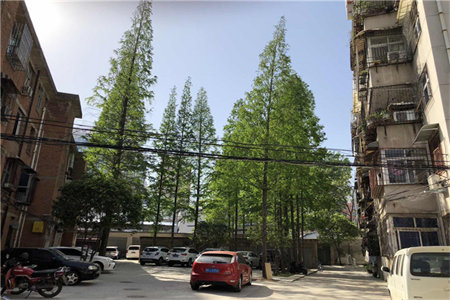 公积金贷款买房还月供是在工资里扣吗